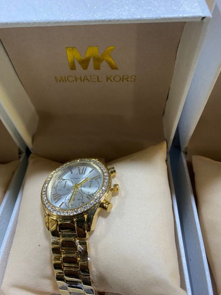 ساعات MICHAEL KORS Mk مايكل كورس كوبي  ((MK كوبي ))  - 24